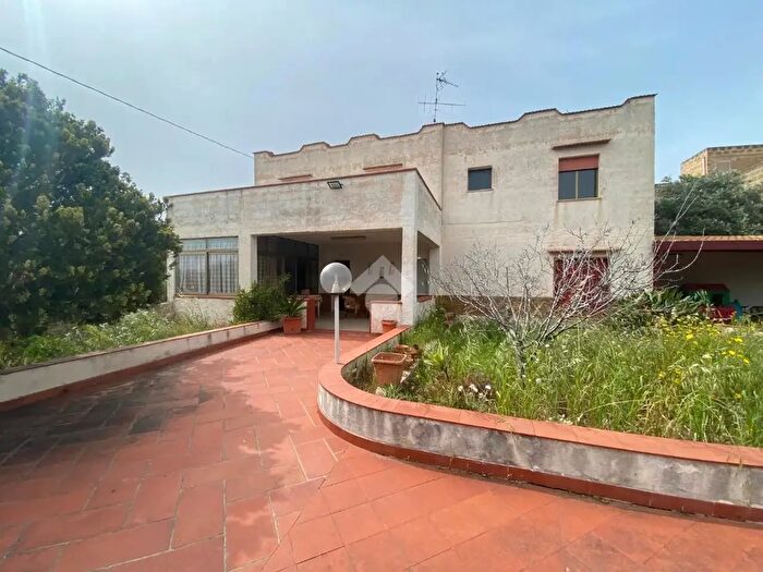 Casa quadrilocale in vendita in Contrada San Silvestro, Marsala