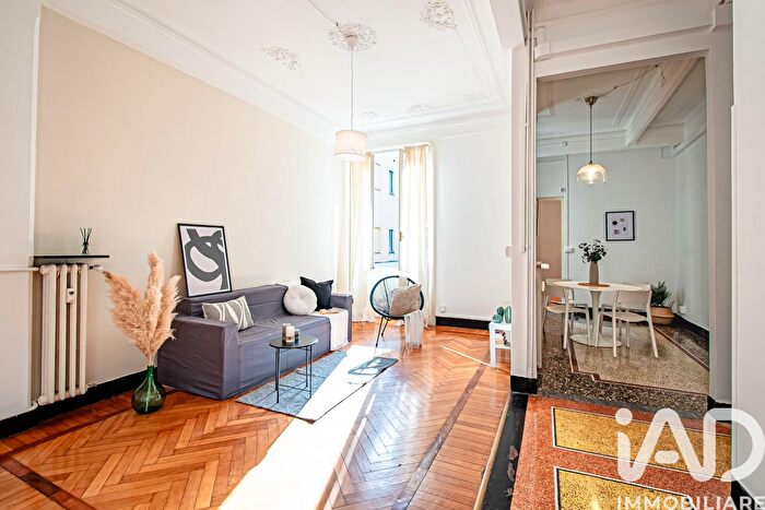 Appartamento con 8 locali in vendita in Via Privata Lungo Parco Groppallo, Genova