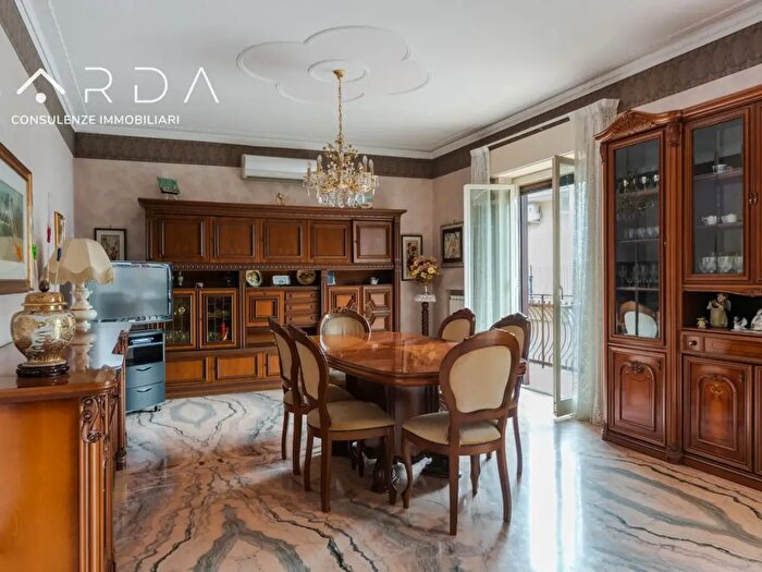 Appartamento trilocale in vendita in Via Giovanni Pascoli, Gravina Di Catania