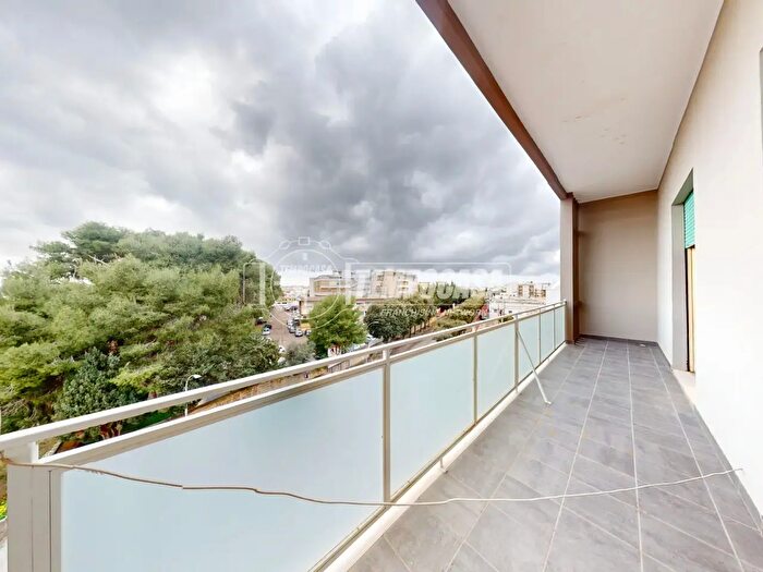 Appartamento con 5 locali in vendita in Via Papa Giovanni XXIII, Nardo