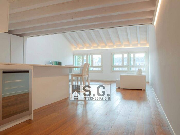 Appartamento quadrilocale in affitto in Mirano Paese, Mirano