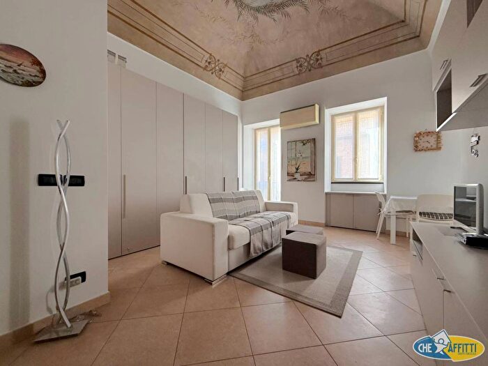 Appartamento monolocale in affitto in Via Antonio Ghilini, Centro, Loano