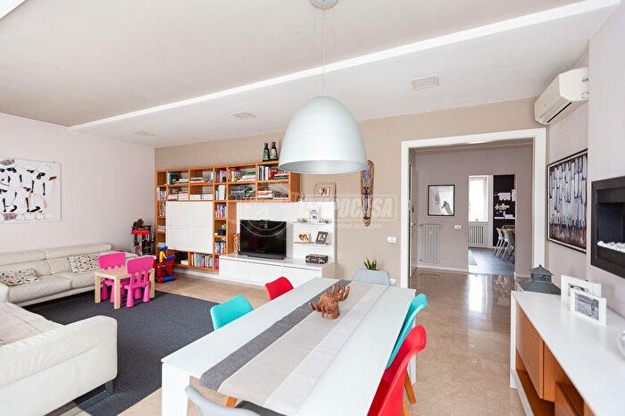 Appartamento trilocale in vendita in Via Monte di Pietà, Caravaggio