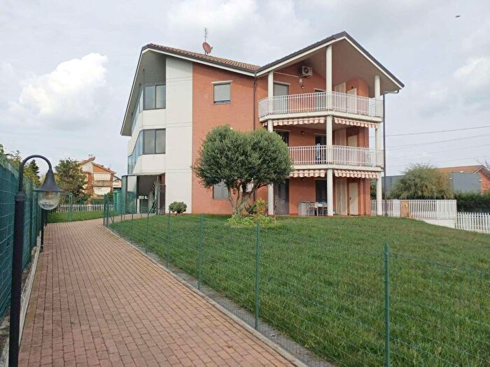 Appartamento con 5 locali in vendita in Via Alcide De Gasperi, San Maurizio Canavese