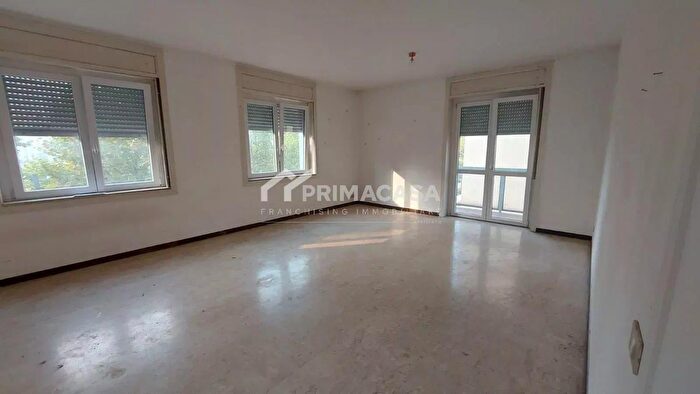 Appartamento trilocale in affitto in Milano