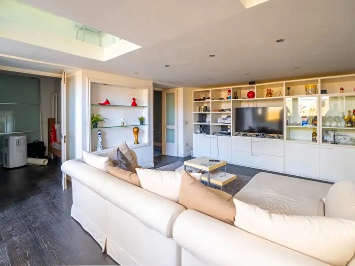 Appartamento in vendita in Via Torquato Tasso, Napoli