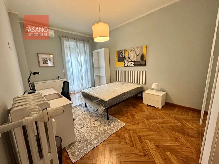 Appartamento trilocale in affitto in Via Tripoli, Torino