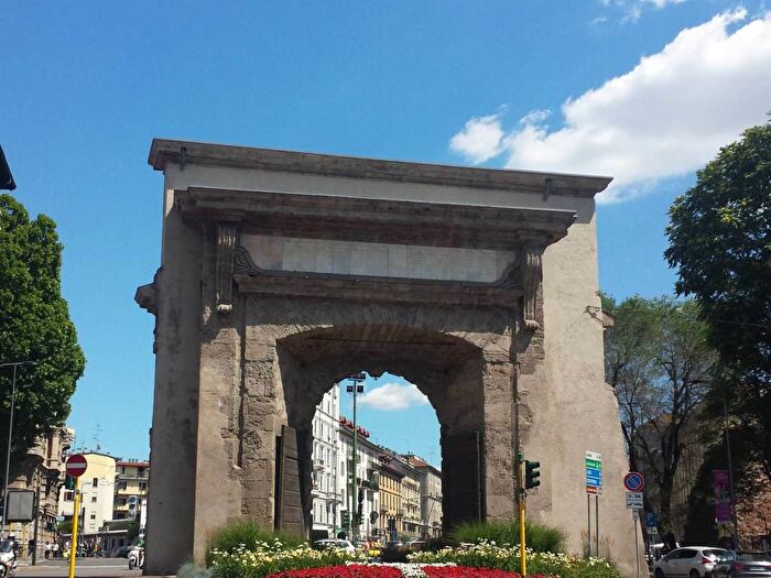 Appartamento bilocale in affitto in Corso Porta Romana, Quadronno Crocetta, Milano