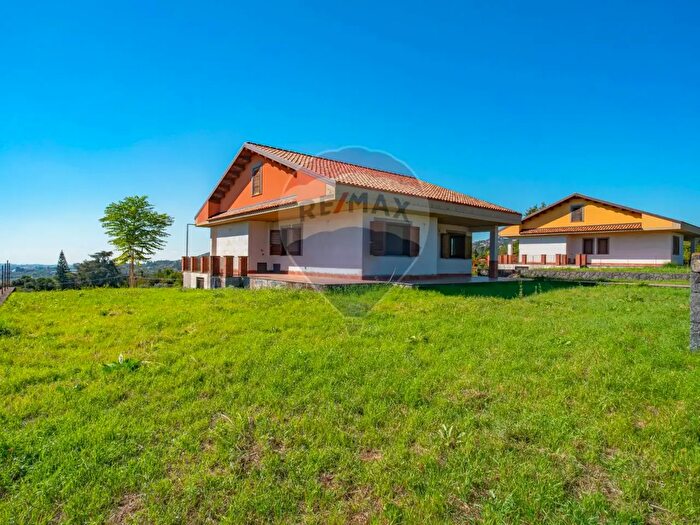 Casa con 5 locali in vendita in Via Sandro Pertini, Viagrande