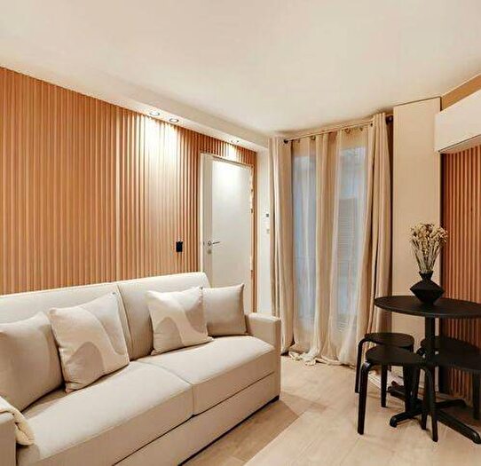 Appartamento bilocale in affitto in Via Pietro Verri, San Babila, Milano