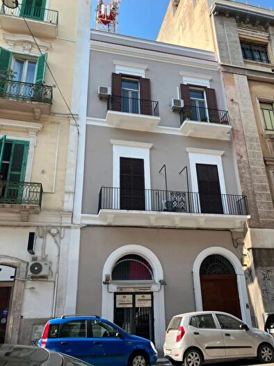 Appartamento con 5 locali in vendita in Via Dante Alighieri Bari, Bari