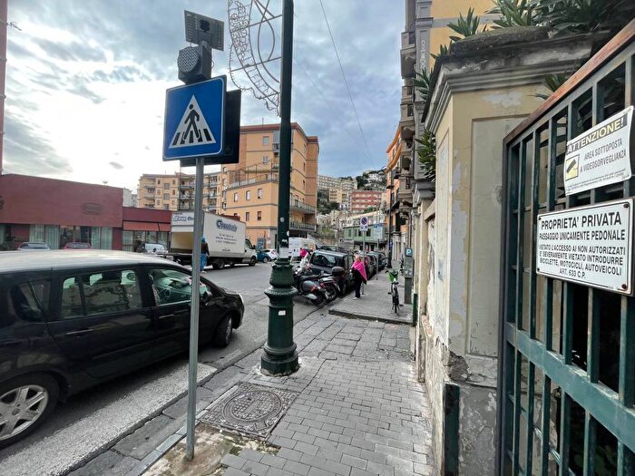 Appartamento quadrilocale in affitto in Corso Vittorio Emanuele, Mergellina Piedigrotta, Napoli