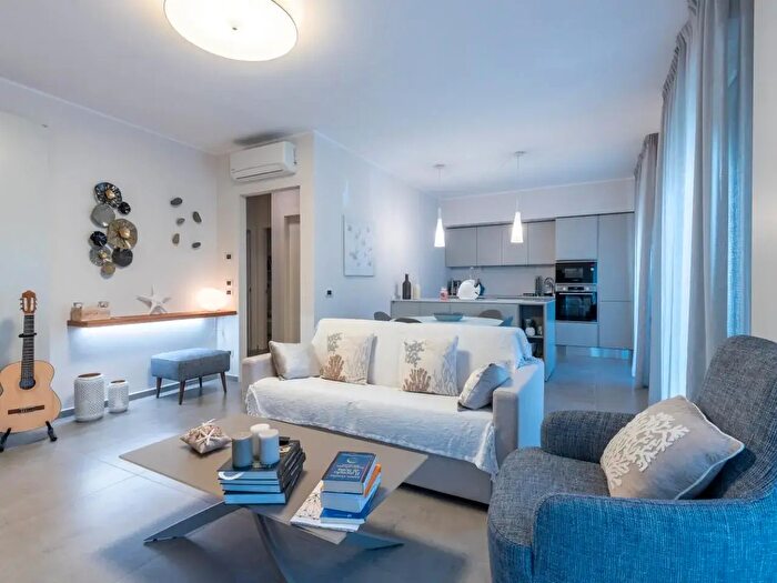 Appartamento quadrilocale in vendita in Viareggio