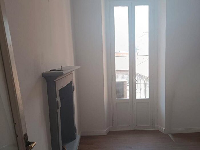 Appartamento trilocale in affitto in Via Spartaco, Montenero, Milano