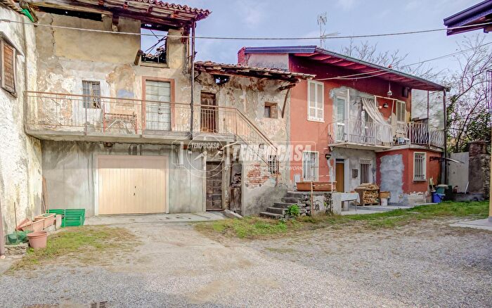 Appartamento trilocale in vendita in Via Narciso Nicola Coarezza, Somma Lombardo