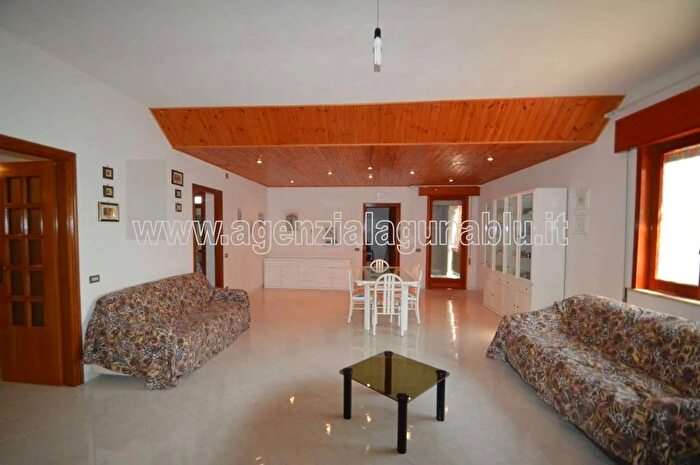 Casa quadrilocale in vendita in Via Salemi, Mazara Del Vallo