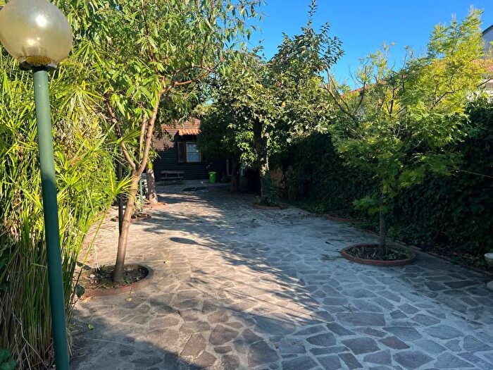 Casa quadrilocale in affitto in Via Aurelia Sud, Pisa