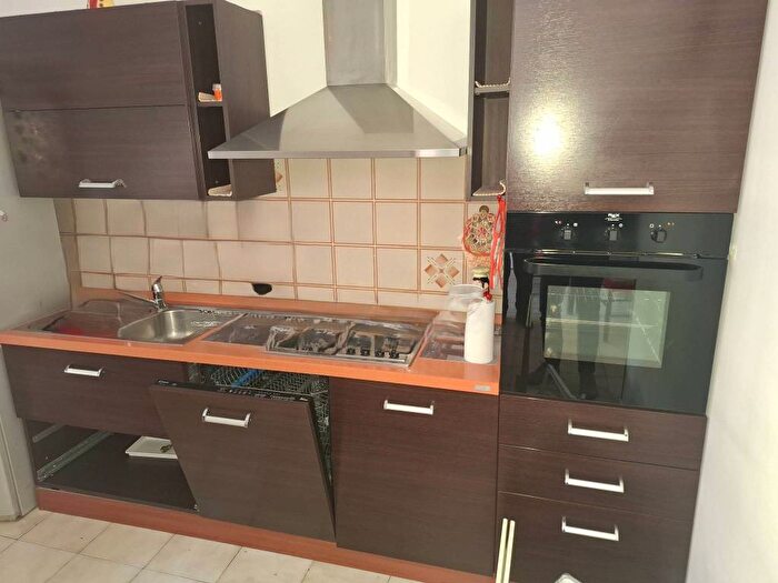 Appartamento trilocale in affitto in Piazzetta Carlo Cattaneo, Apice