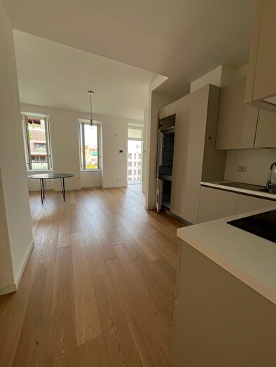 Appartamento trilocale in affitto in Milano