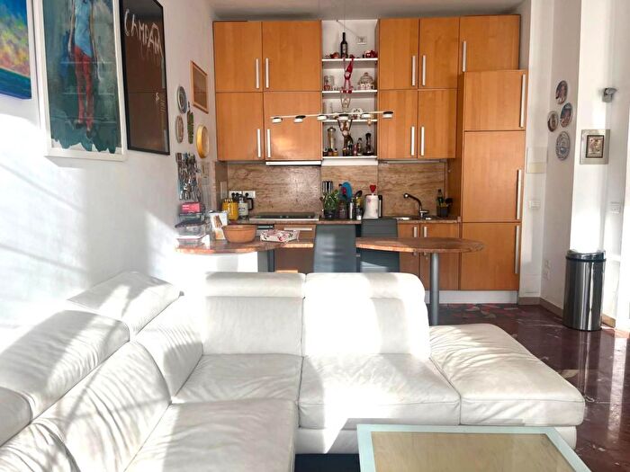 Appartamento con 5 locali in vendita in Via di Bellariva Snc, Firenze