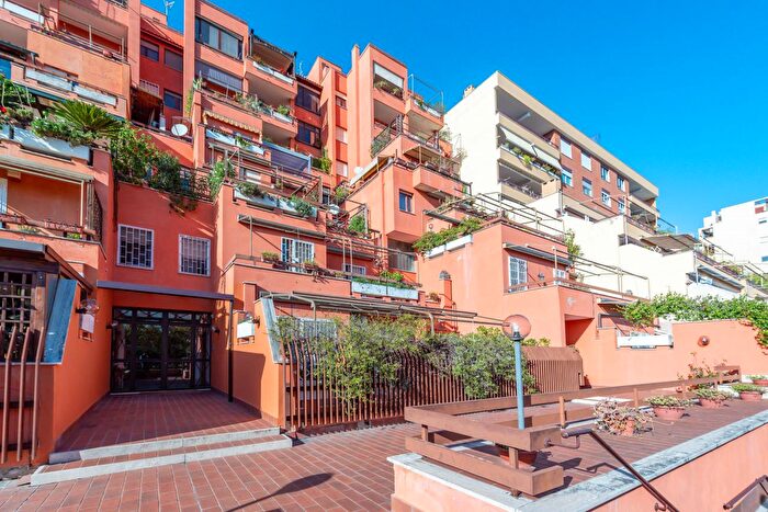 Appartamento quadrilocale in vendita in Via Carlo Emilio Gadda, Roma