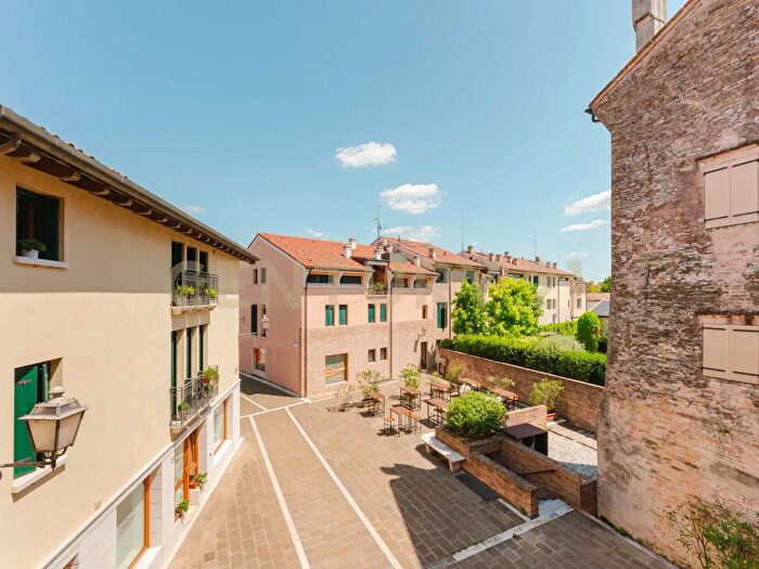 Appartamento quadrilocale in vendita in Sottoportico del Monte di Pietà, Motta Di Livenza