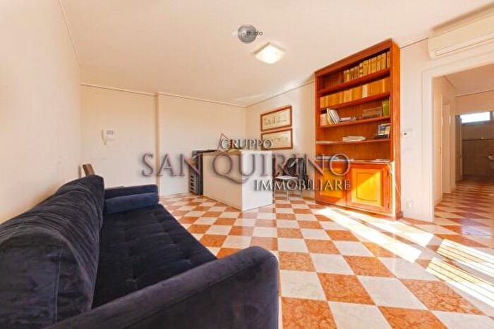 Appartamento trilocale in vendita in Via Ottavio Pavesi, Novi Di Modena