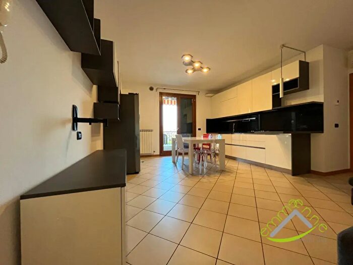 Appartamento quadrilocale in affitto in Piazza Generale Ca dalla Chiesa, Pianiga