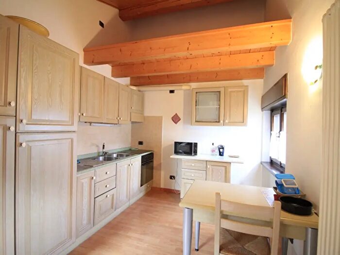 Appartamento bilocale in vendita in Via Legione Trentina, Tione Di Trento