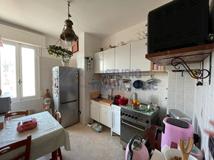 Appartamento quadrilocale in vendita in Via della Stazione, Taggia