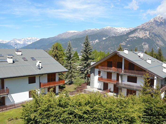 Casa trilocale in affitto in Via Chambre d'or, Sauze d'Oulx