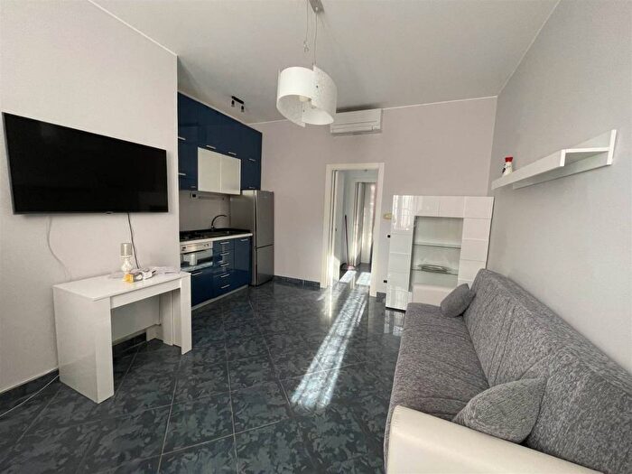 Appartamento bilocale in affitto in VIA DELLE FORZE ARMATE, Gambara, Milano