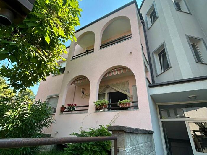 Appartamento bilocale in affitto in Via Volturno, Bobbiate Schiranna, Varese