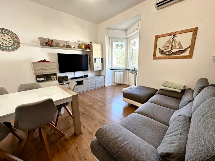 Appartamento quadrilocale in vendita in Via Santa Maria del Campo, Rapallo