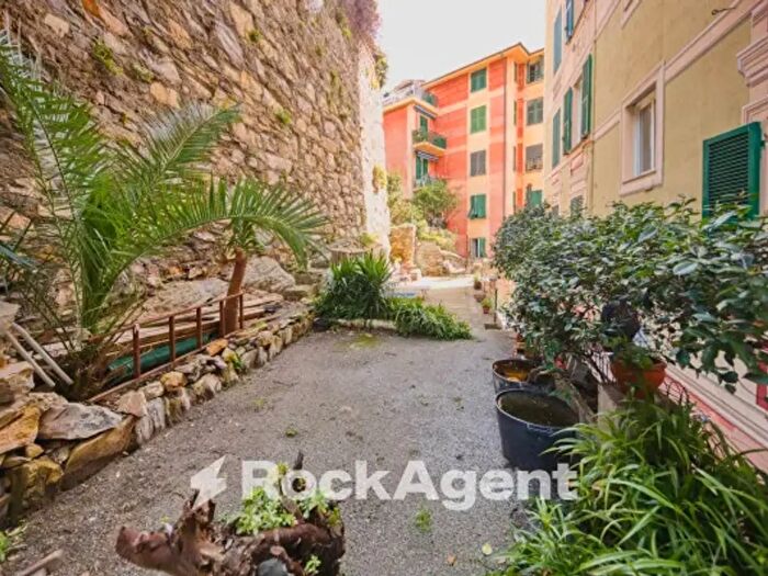 Appartamento quadrilocale in affitto in Via Piero Schiaffino, Camogli