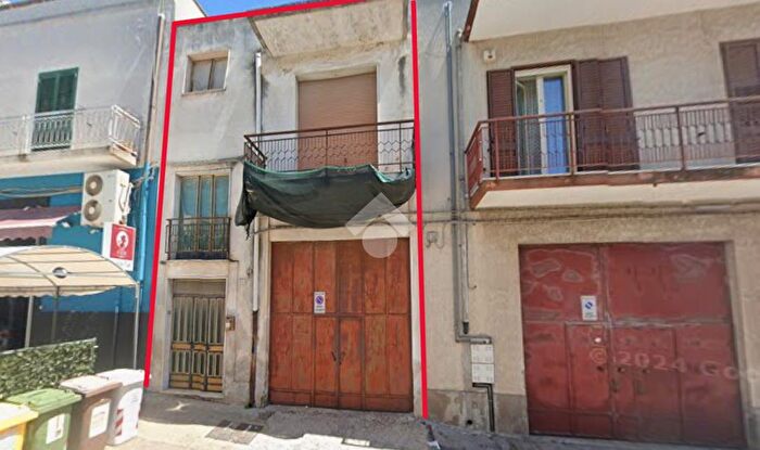 Appartamento trilocale in vendita in Via Manduria, Oria