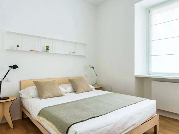 Appartamento monolocale in affitto in Piazza S Nazaro in Brolo, Milano