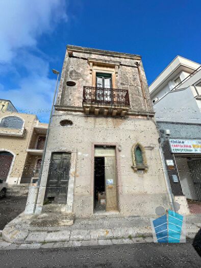 Appartamento trilocale in vendita in Largo Regina Margherita, Trepuzzi