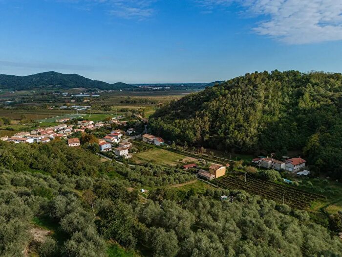Casa con 5 locali in vendita in Via Fratelli Cervi, Galzignano Terme