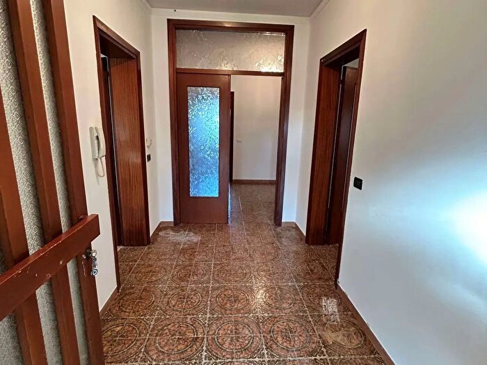 Casa con 7 locali in vendita in Via Garibaldi, Brugnera