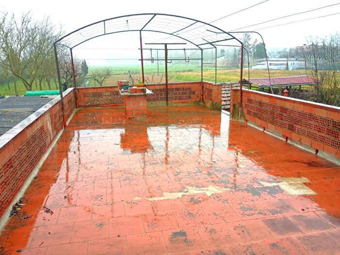 Appartamento con 5 locali in vendita in Via del Fosso, Santa Maria A Monte