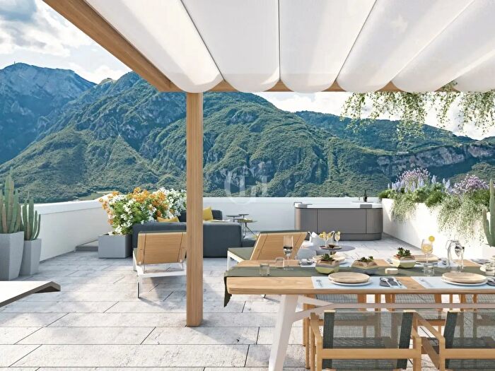 Appartamento quadrilocale in vendita in Via Asiago, Trento