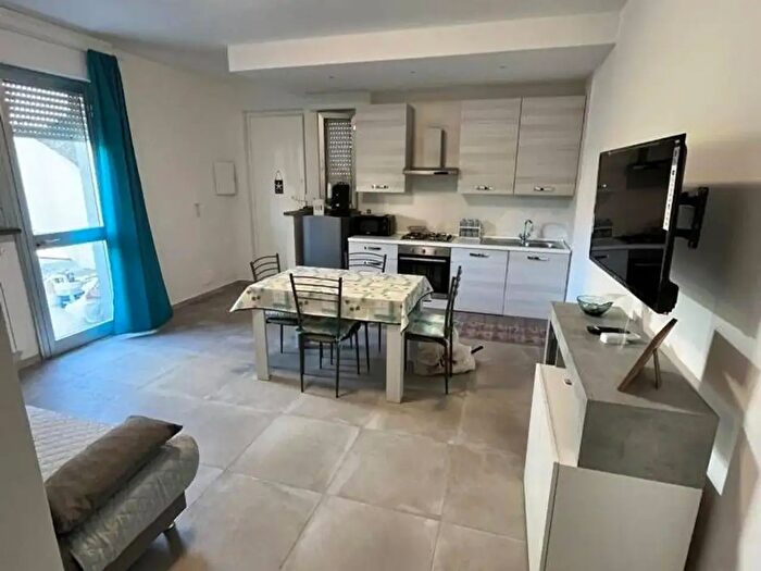 Appartamento trilocale in affitto in Ontremoli, Massa