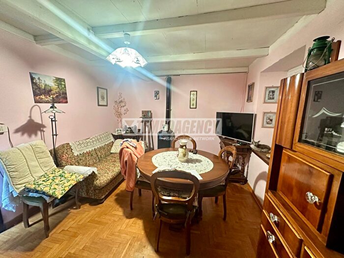 Appartamento trilocale in vendita in Via Pradella, Palagano