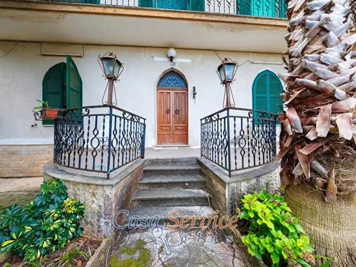 Casa trilocale in vendita in Via Ada Negri, Oria