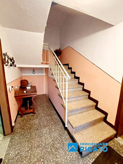 Casa con 6 locali in vendita in Mussolente