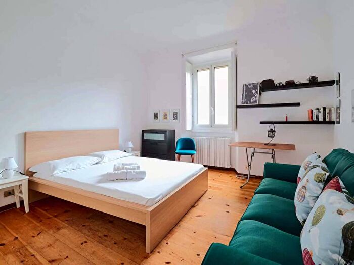 Appartamento monolocale in affitto in Via Pietro Custodi, Corso San Gottardo, Milano