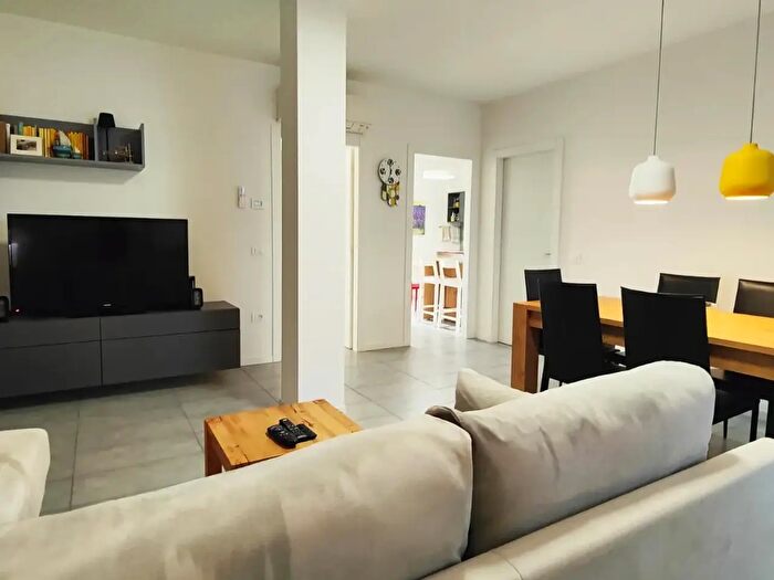 Casa con 5 locali in vendita in Via Giosuè Carducci, San Bonifacio