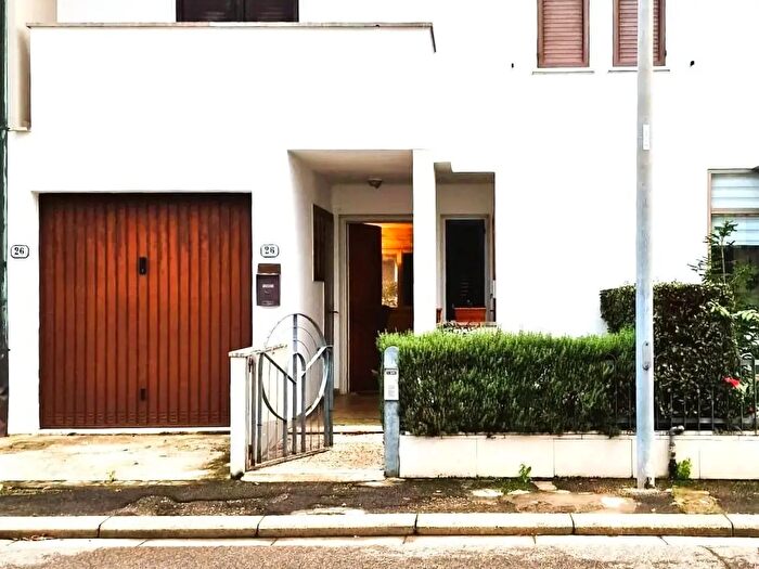 Casa con 5 locali in vendita in a a De Gasperi, Ponsacco