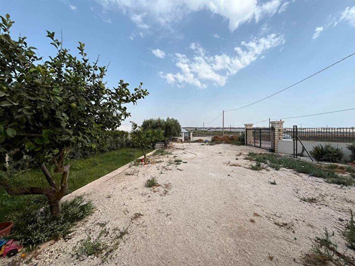 Casa trilocale in vendita in Strada Provinciale, Pachino